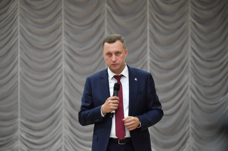 Встреча Романа Бусаргина с жителями Советского района. Встреча Романа Бусаргина с жителями Советского района.
